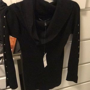 Slit sleeve long sleeve top